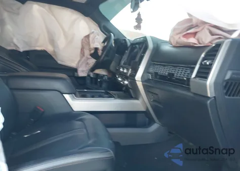 2022 Ford F-250 Platinum z USA, uszkodzony, nr VIN 1FT7W2BT2NEG01310